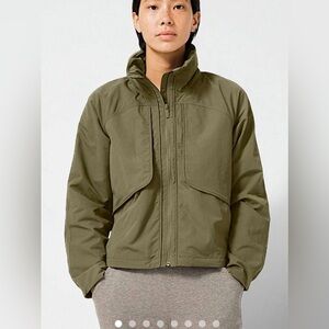 Lululemon Always Effortless jacket. Size 4. Excellent condition